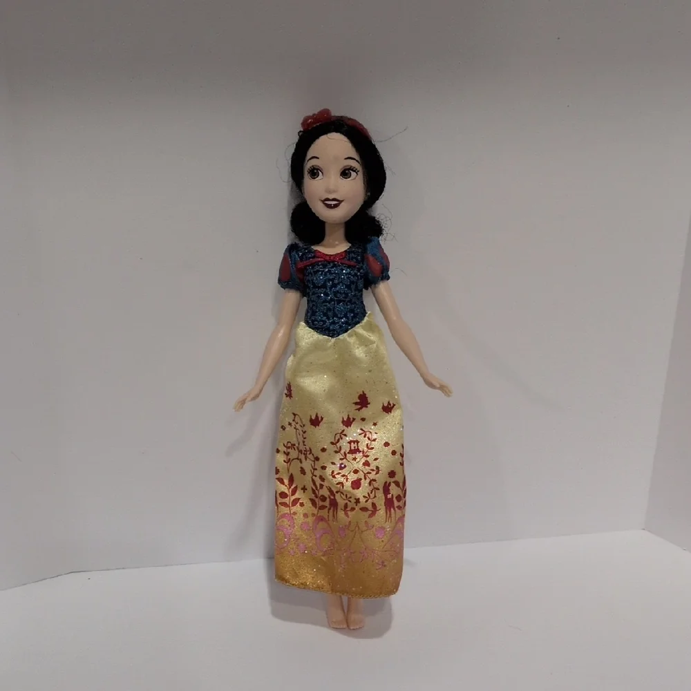 Disney Princess Doll Bundle - Picture 6 of 12